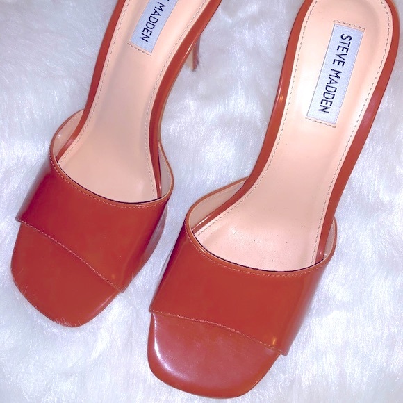 🔥Steve Madden Cognac Brown 🥃 Patent Leather Open-Toe Stiletto Mule | Size 8 - Picture 5 of 8